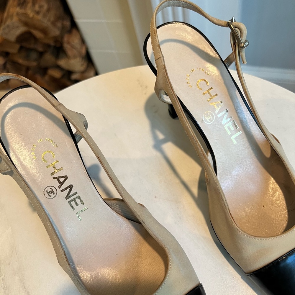 CHANEL Vintage Slingback Pump - Picture 4 of 7